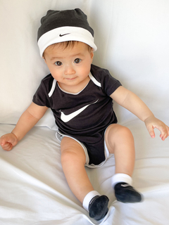 Nike(ナイキ) |ベビー(6-12M) セット商品 NIKE(ナイキ) SWOOSH HAT/BODYSUIT/BOOTIE 3