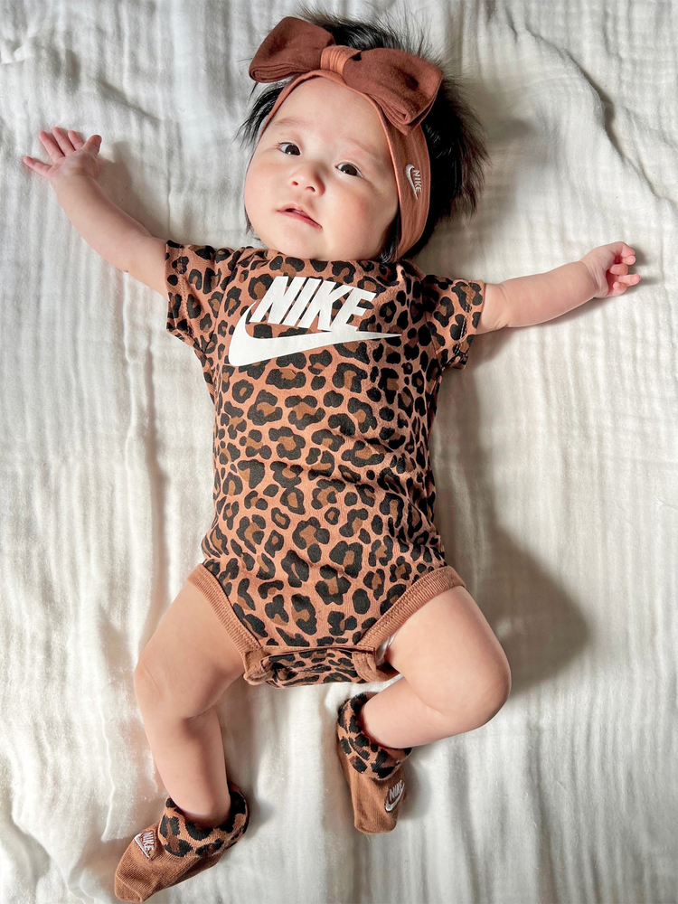 Nike(ナイキ) |ベビー(0-6M) セット商品 NIKE(ナイキ) HEADBAND, BODYSUIT & BIB 3P