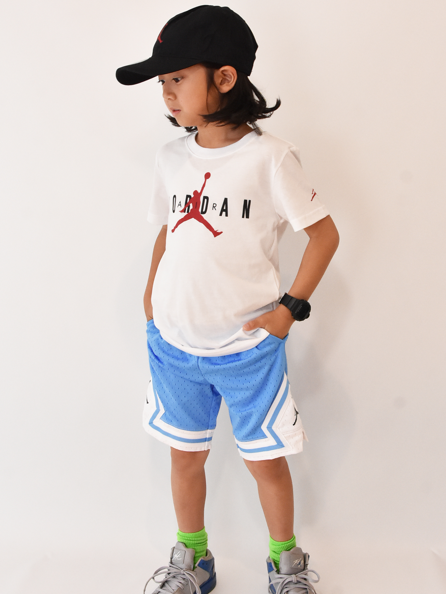 JOARDRAN ジョーダンキッズ メッシュTシャツ 赤、短パンセット