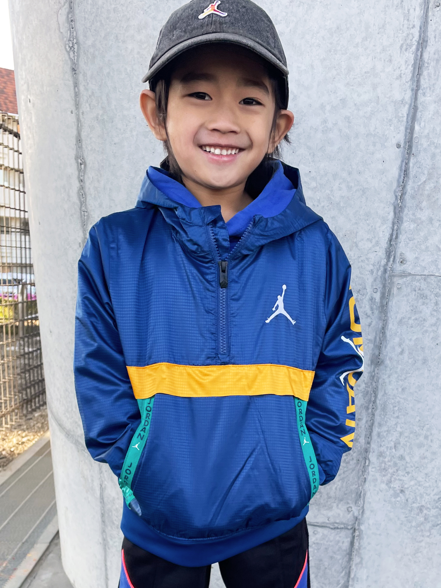 キッズ(96-122cm) アウター JORDAN(ジョーダン) VERT TAPE HALF ZIP WINDBREAKER